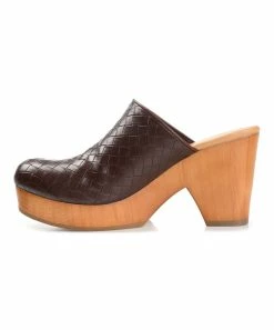 Journee Collection | Brown Kelsy Woven Clog - Women -High heel Store zu109423065 alt 4 tm1666367192