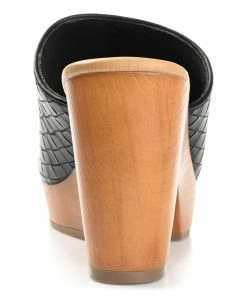 Journee Collection | Black Kelsy Woven Clog - Women -High heel Store zu109423428 alt 4 tm1666367856