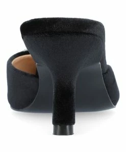 Journee Collection | Black Rishie Buckle-Accent Kitten Heel Pump - Women -High heel Store zu111132508 alt 4 tm1669847892