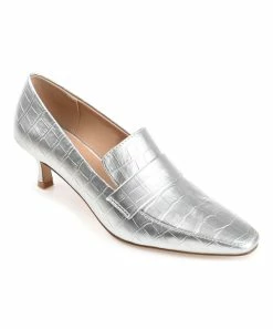 Journee Collection | Silvertone Textured Celina Pump - Women