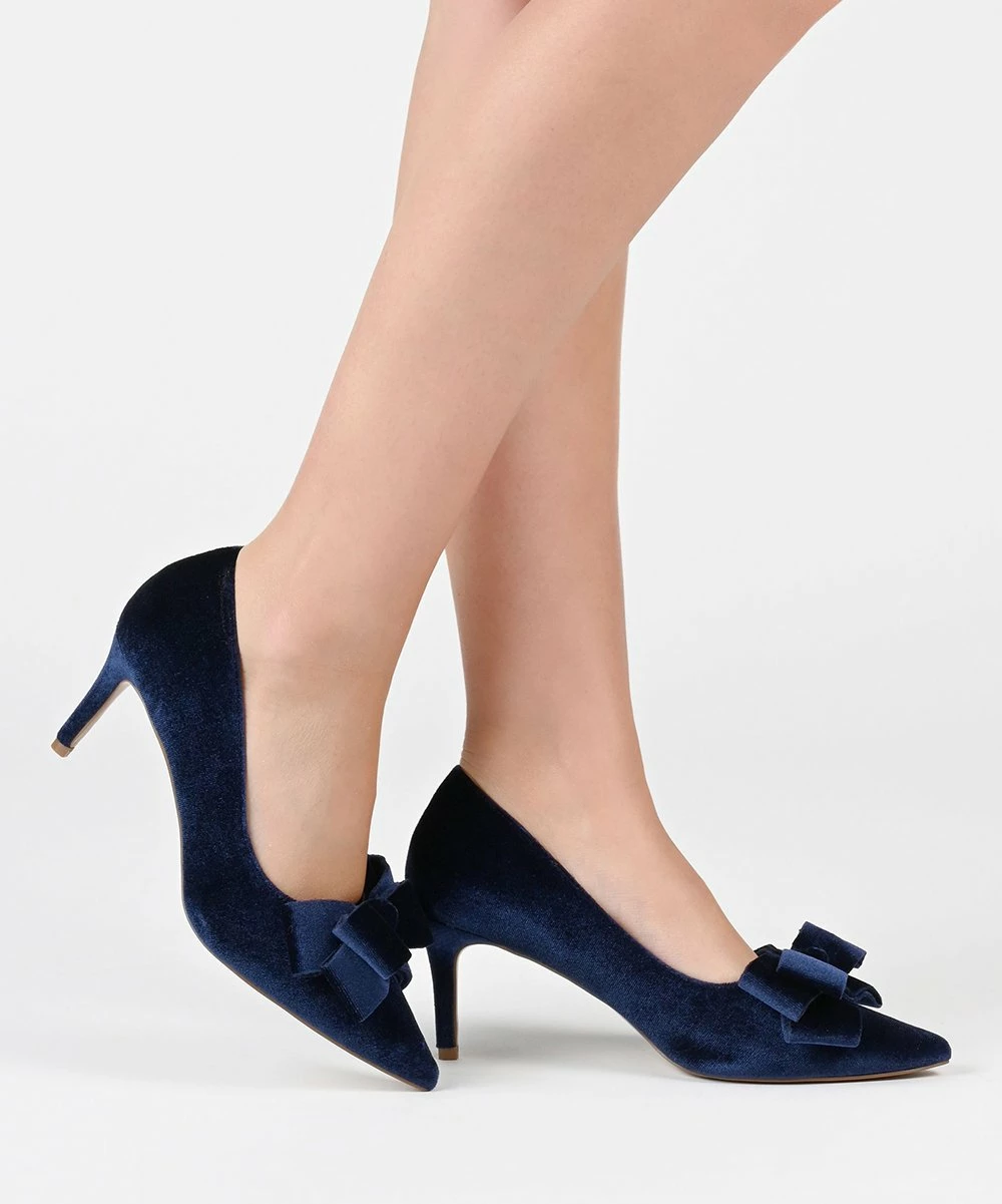 Journee Collection | Black Crystol Bow-Accent Pump - Women 4 Journee Collection | Black Crystol Bow-Accent Pump - Women - Image 2