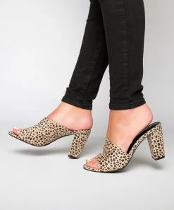 Journee Collection | Red Curved Allea Mule - Women -High heel Store zu111149487 alt 2 tm1673469973