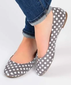 Journee Collection | Gray & White Dot Kavn Ballet Flat - Women -High heel Store zu111149492 alt 2 tm1669925518