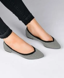 Journee Collection | Black & White Leopard Wide-Width Karise Ballet Flat - Women -High heel Store zu111149665 alt 3 tm1669925820