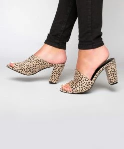 Journee Collection | Black Curved Allea Mule - Women -High heel Store zu111157909 alt 3 tm1673549769