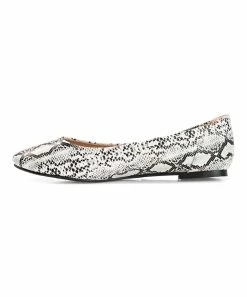 Journee Collection | White & Black Snake-Print Kavn Ballet Flat - Women -High heel Store zu111157970 alt 4 tm1669928064